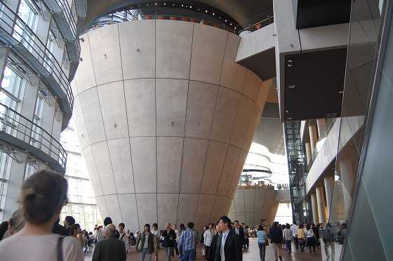 国立新美術館1
